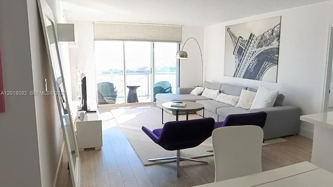 For Rent: $7,900 (2 beds, 2 baths, 1090 Square Feet)