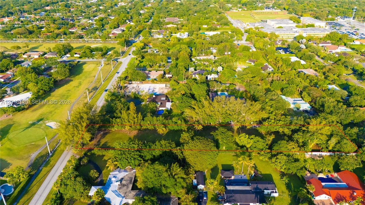 待售: $1,875,000 (1.59 acres)