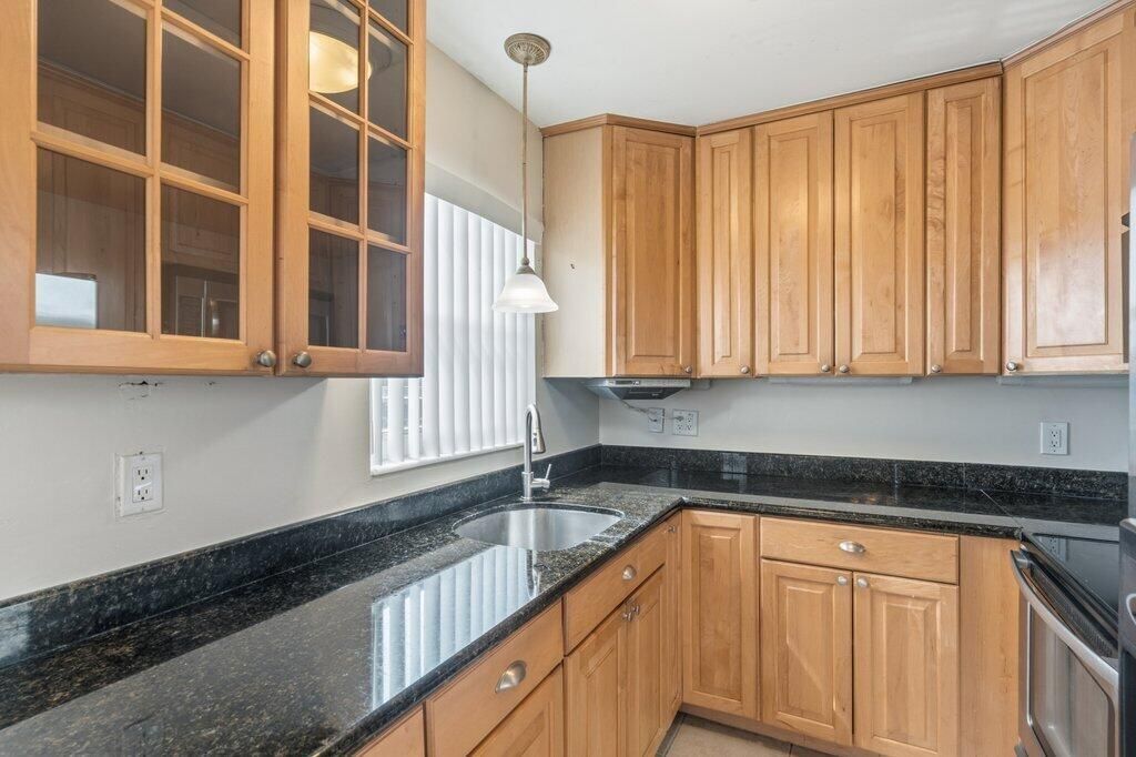 Kitchen L.jpeg-SMALL