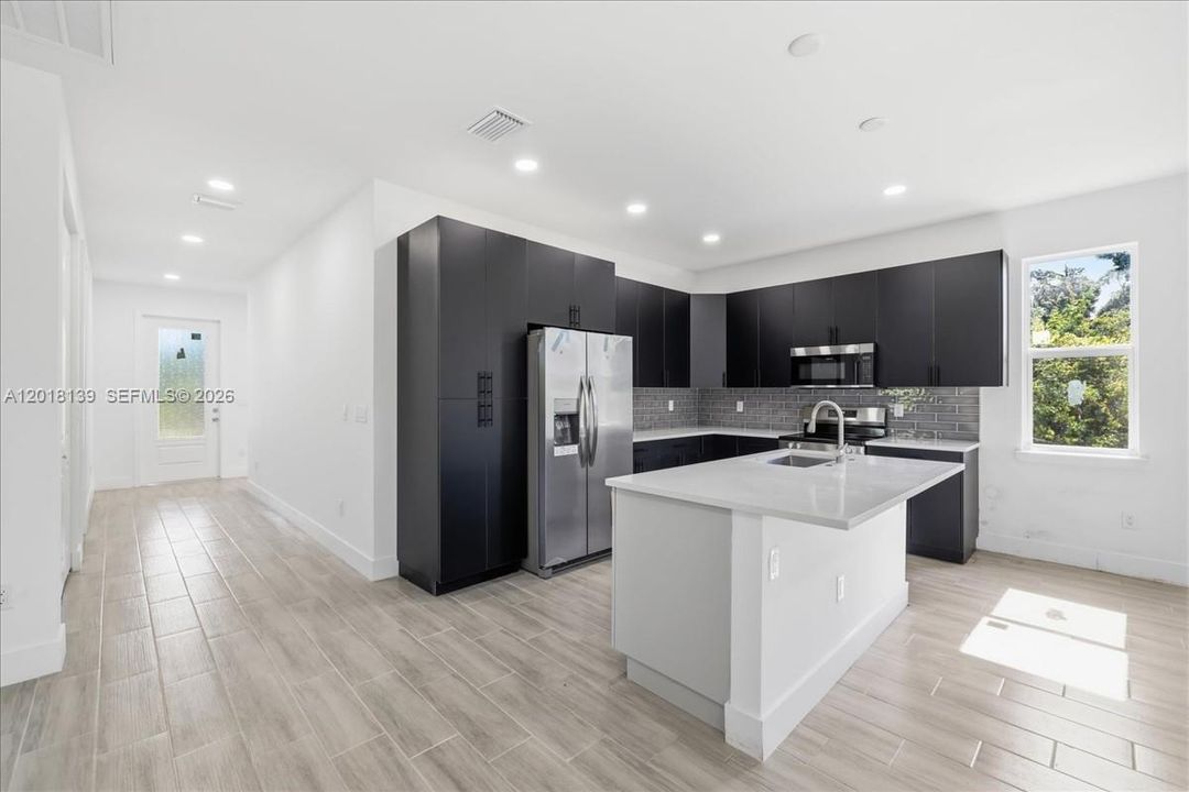 En Venta: $399,900 (3 camas, 2 baños, 0 Pies cuadrados)