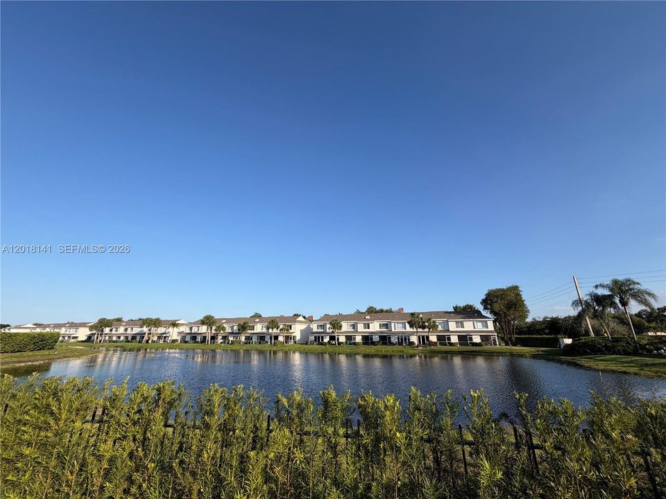 For Rent: $27,000 (5 beds, 6 baths, 5231 Square Feet)