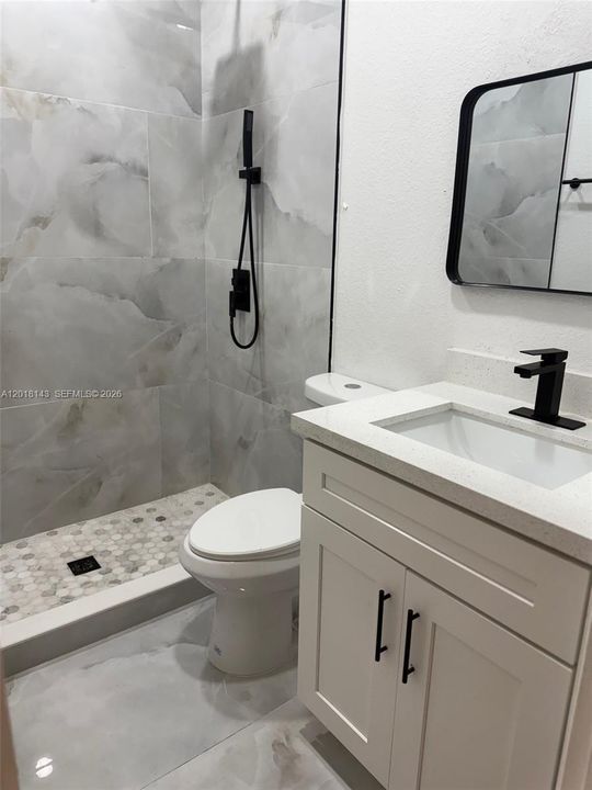 Под контрактом: $2,500 (4 спален, 2 ванн, 1616 Квадратных фут)