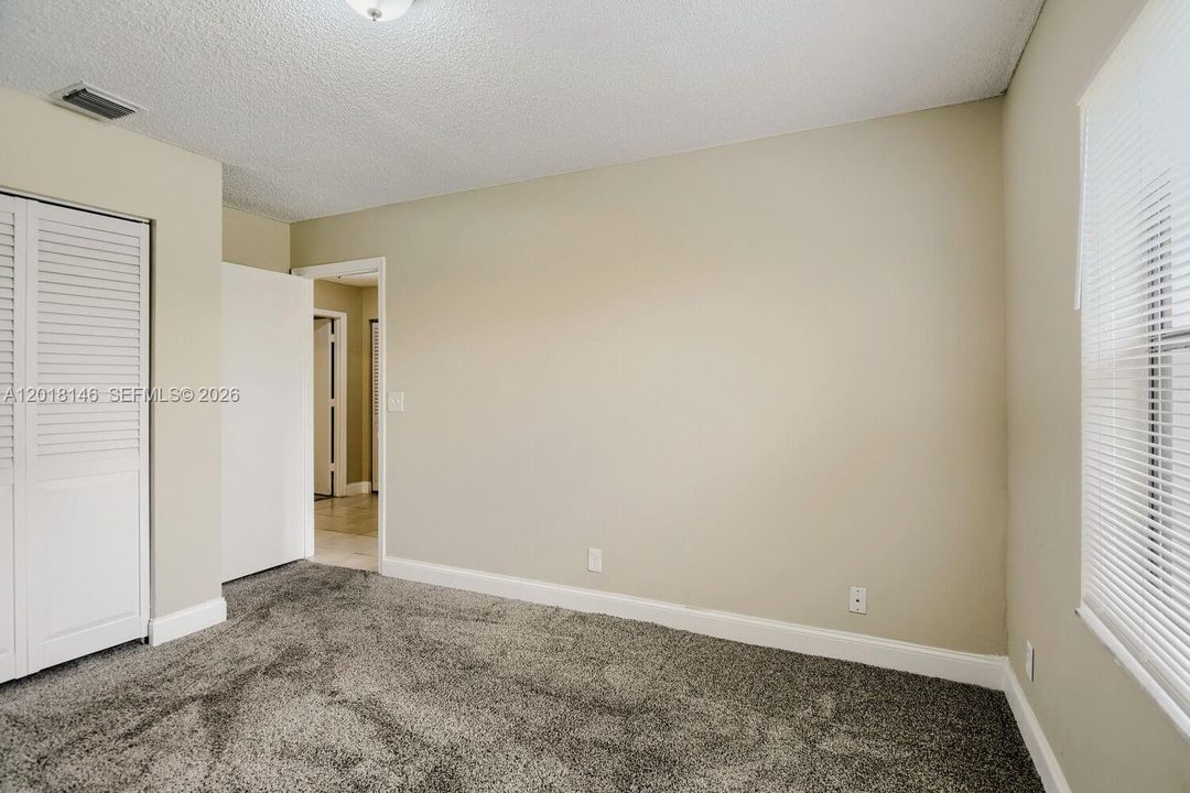 Activo con contrato: $519,900 (3 camas, 2 baños, 1862 Pies cuadrados)