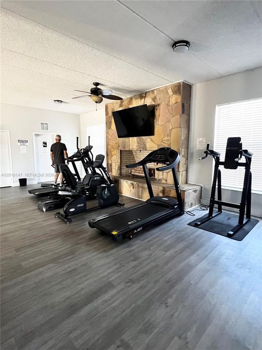For Rent: $2,650 (2 beds, 2 baths, 1183 Square Feet)