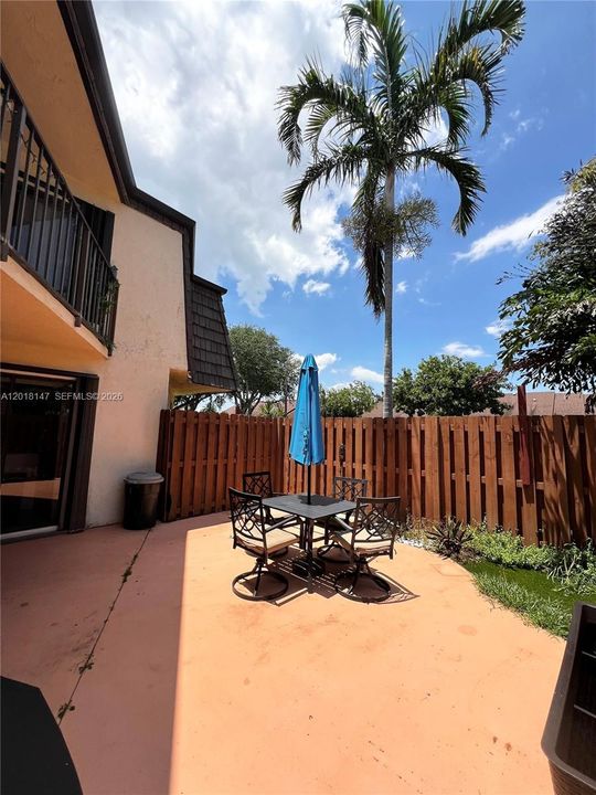 For Rent: $2,650 (2 beds, 2 baths, 1183 Square Feet)