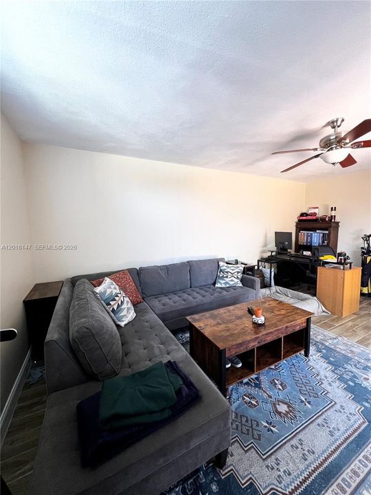 For Rent: $2,650 (2 beds, 2 baths, 1183 Square Feet)
