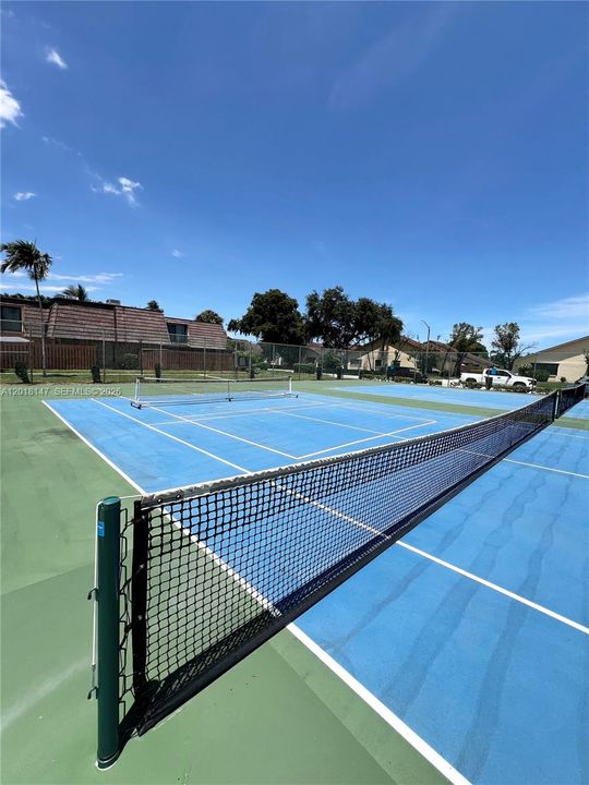 For Rent: $2,650 (2 beds, 2 baths, 1183 Square Feet)