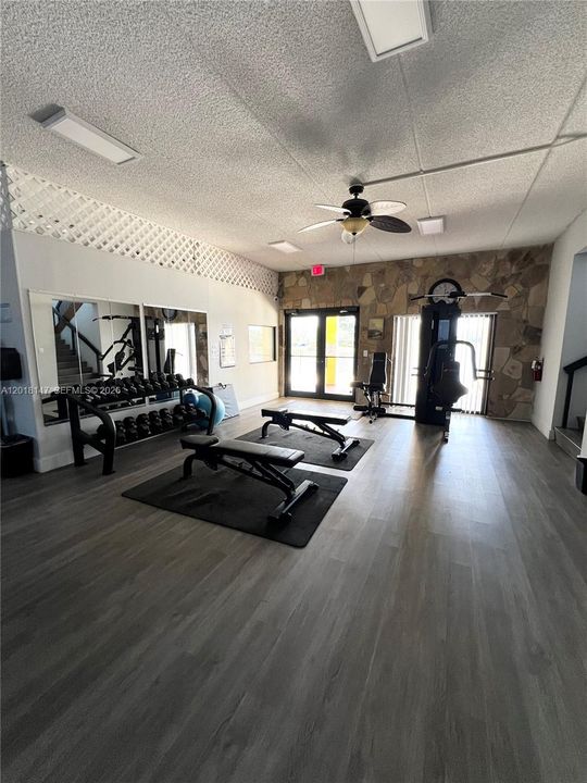 For Rent: $2,650 (2 beds, 2 baths, 1183 Square Feet)