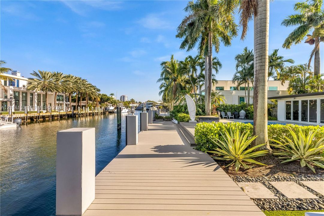 For Rent: $12,000 (3 beds, 2 baths, 2485 Square Feet)