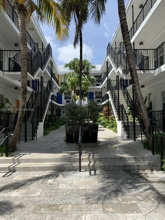 For Rent: $1,600 (0 beds, 1 baths, 18467 Square Feet)
