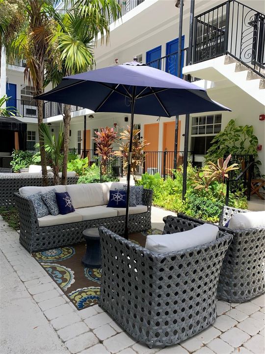 For Rent: $1,600 (0 beds, 1 baths, 18467 Square Feet)