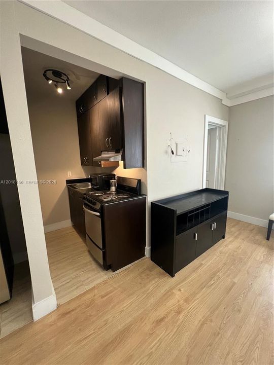 For Rent: $1,600 (0 beds, 1 baths, 18467 Square Feet)