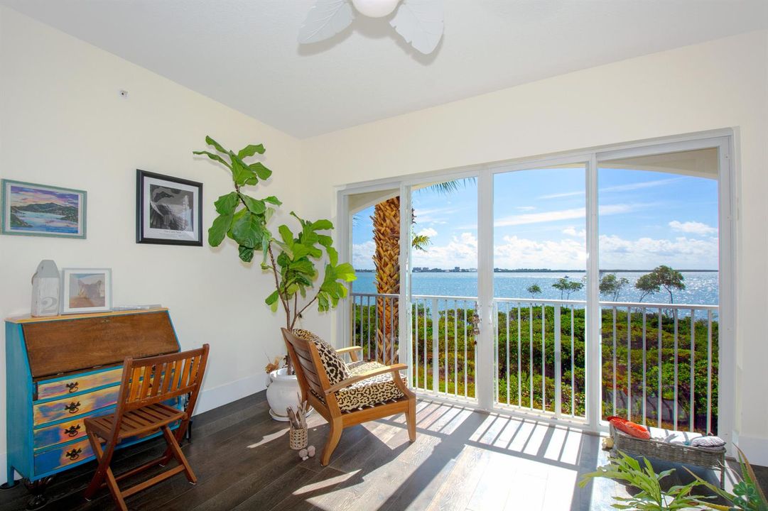 Waterview - Sitting Room - East view@0.7