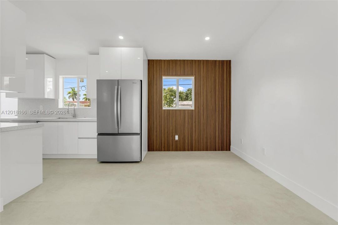 Activo con contrato: $589,000 (4 camas, 2 baños, 1228 Pies cuadrados)