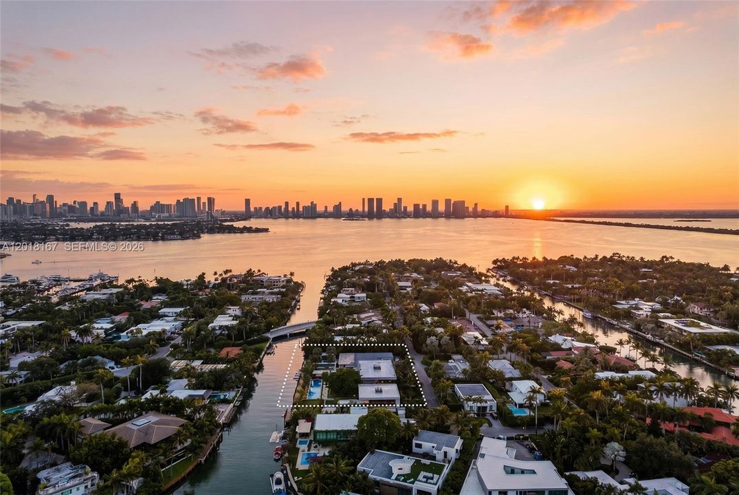 En Venta: $110,000,000 (9 camas, 9 baños, 10791 Pies cuadrados)