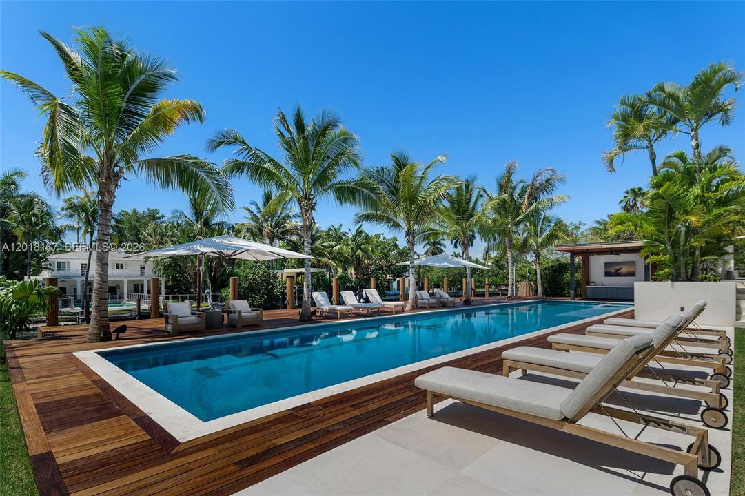 En Venta: $110,000,000 (9 camas, 9 baños, 10791 Pies cuadrados)