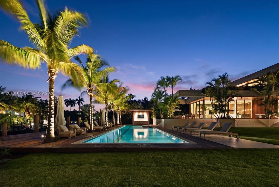 En Venta: $110,000,000 (9 camas, 9 baños, 10791 Pies cuadrados)