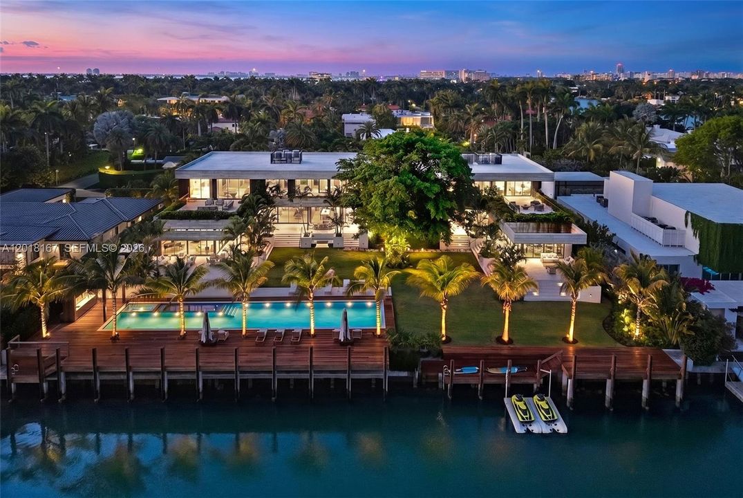 En Venta: $110,000,000 (9 camas, 9 baños, 10791 Pies cuadrados)