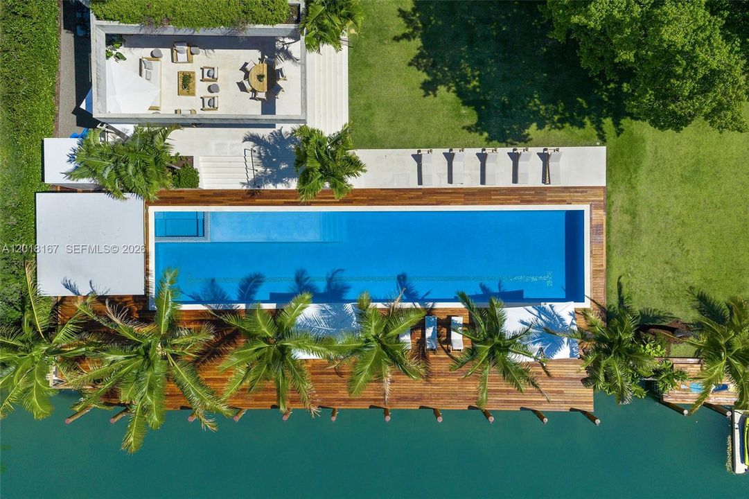 En Venta: $110,000,000 (9 camas, 9 baños, 10791 Pies cuadrados)