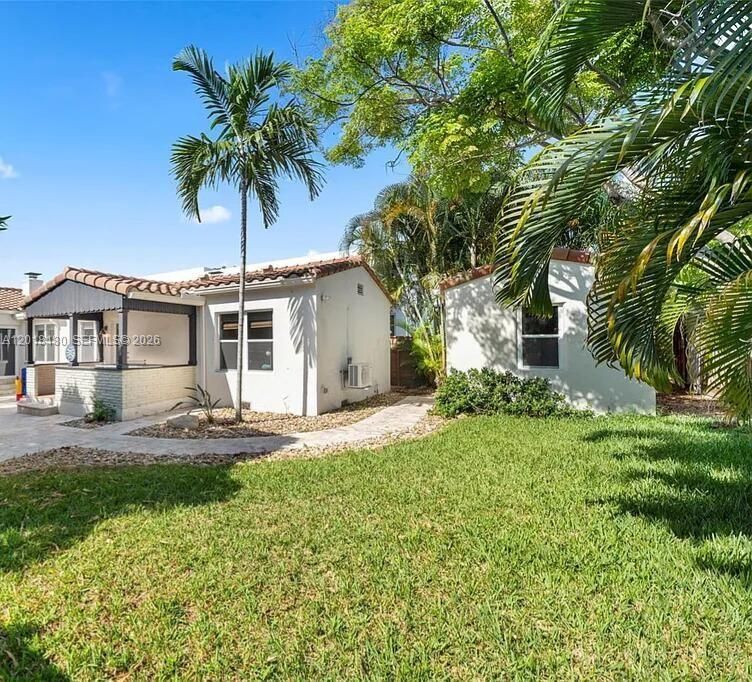 En Venta: $1,119,000 (3 camas, 2 baños, 1628 Pies cuadrados)