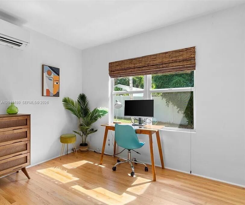 En Venta: $1,119,000 (3 camas, 2 baños, 1628 Pies cuadrados)