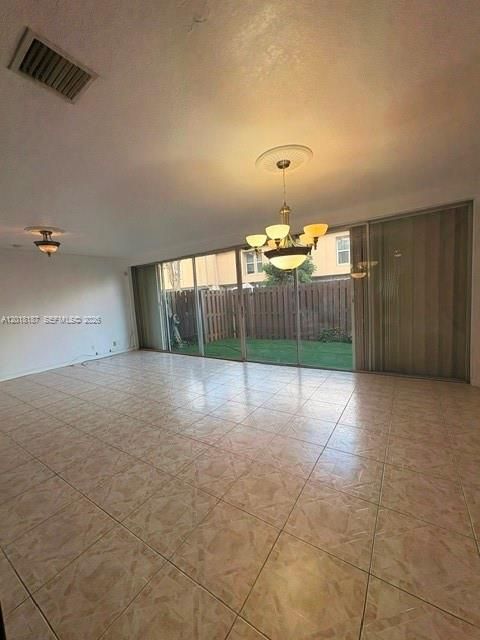 En Venta: $197,000 (3 camas, 2 baños, 1770 Pies cuadrados)