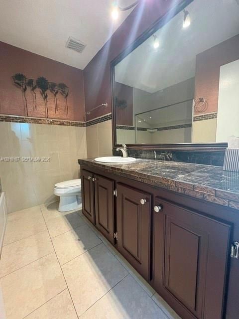 En Venta: $197,000 (3 camas, 2 baños, 1770 Pies cuadrados)