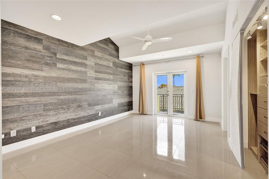 3rd floor - master bedroom