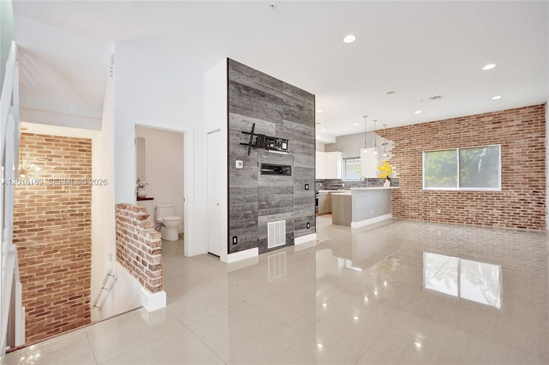 В аренду: $5,200 (3 спален, 3 ванн, 2411 Квадратных фут)