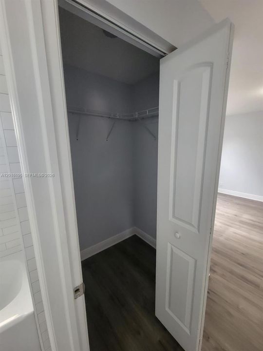 En Venta: $350,000 (2 camas, 1 baños, 850 Pies cuadrados)