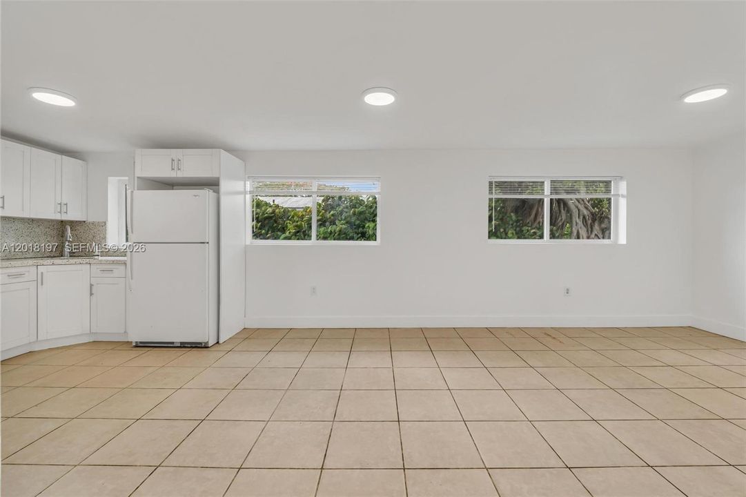 For Sale: $385,000 (3 beds, 1 baths, 1323 Square Feet)