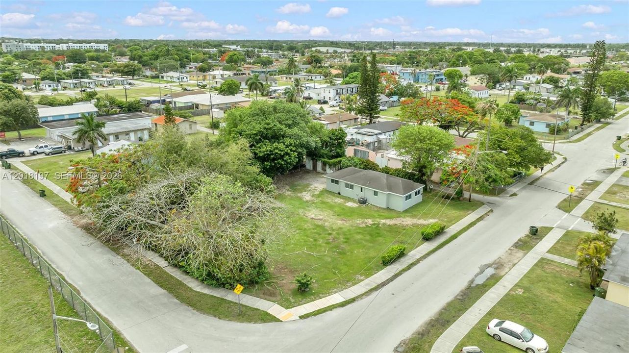 For Sale: $385,000 (3 beds, 1 baths, 1323 Square Feet)