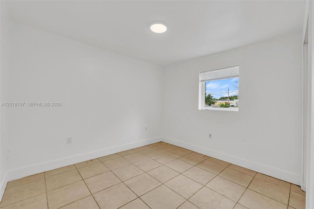 For Sale: $385,000 (3 beds, 1 baths, 1323 Square Feet)