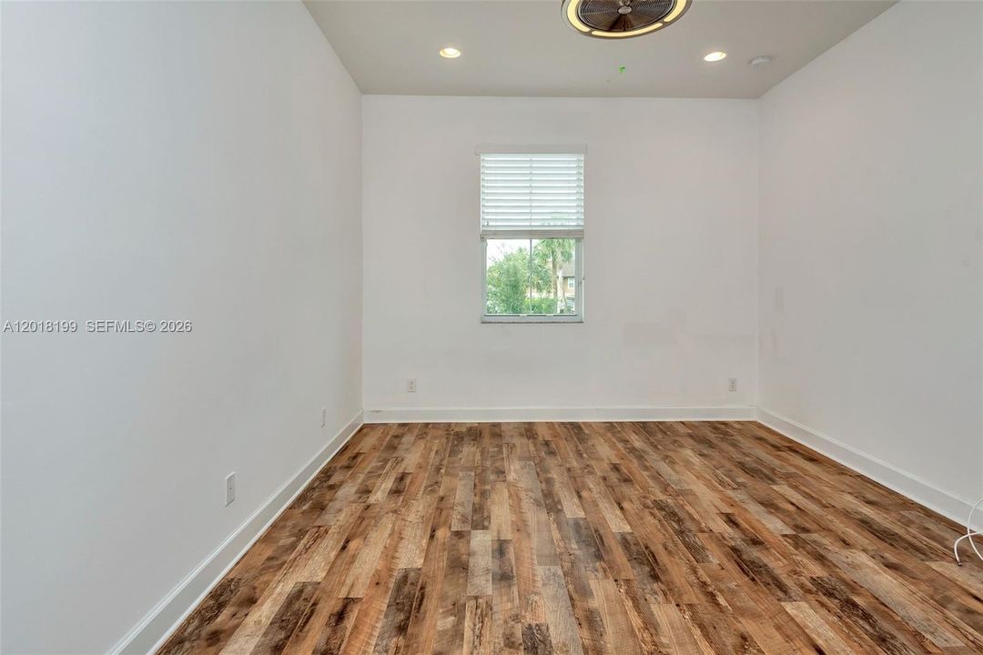 For Rent: $4,850 (4 beds, 3 baths, 2298 Square Feet)