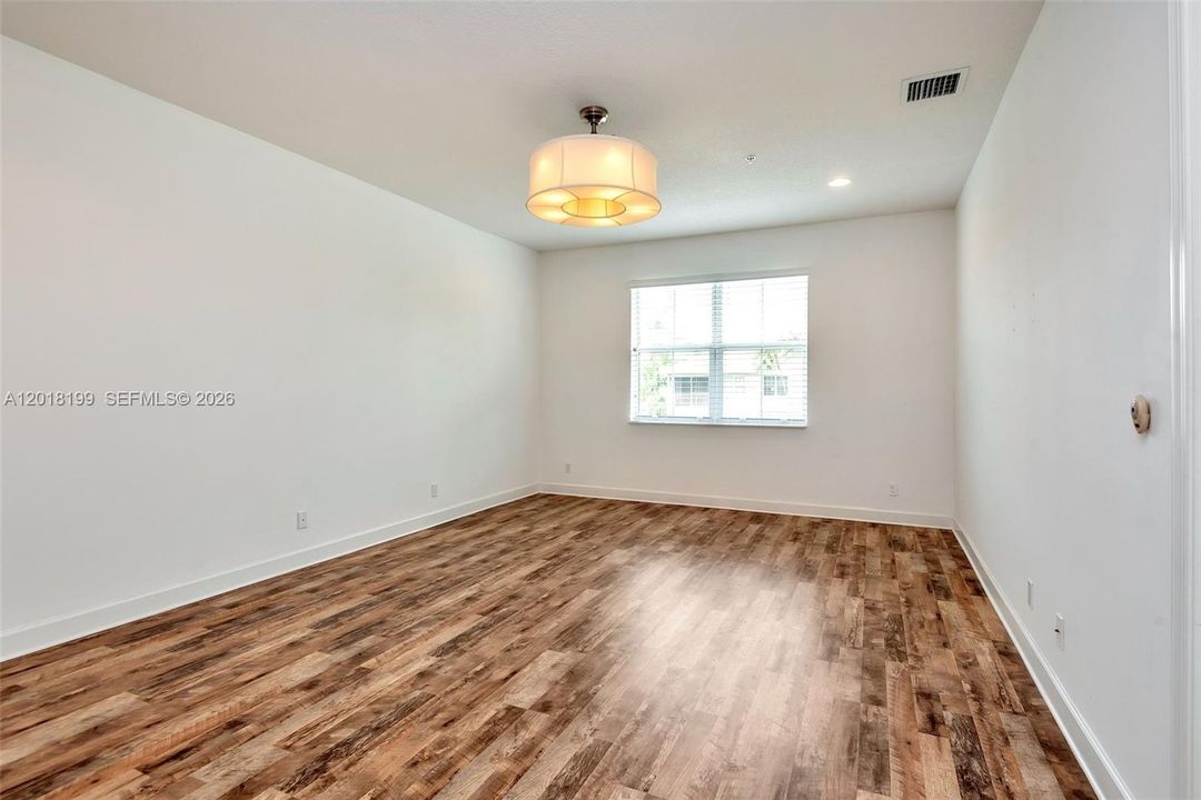 For Rent: $4,850 (4 beds, 3 baths, 2298 Square Feet)