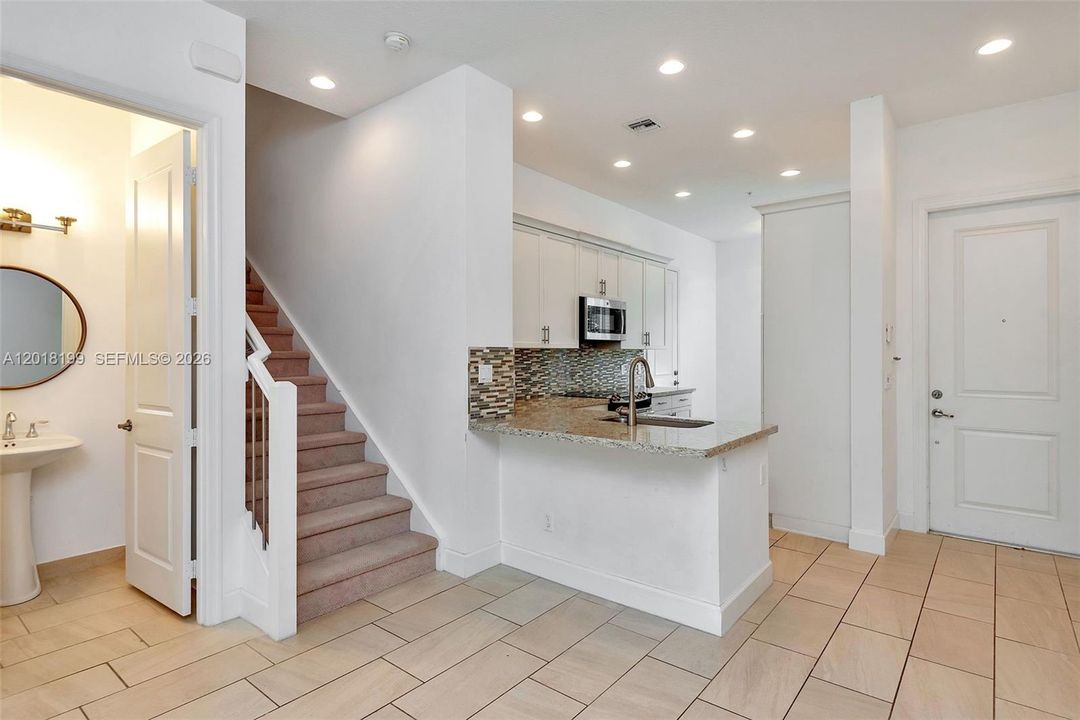 For Rent: $4,850 (4 beds, 3 baths, 2298 Square Feet)