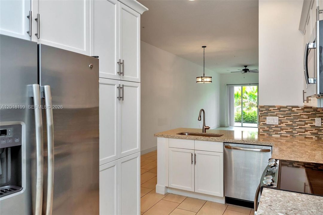 For Rent: $4,850 (4 beds, 3 baths, 2298 Square Feet)