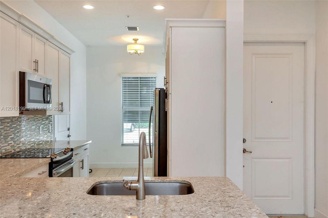 For Rent: $4,850 (4 beds, 3 baths, 2298 Square Feet)