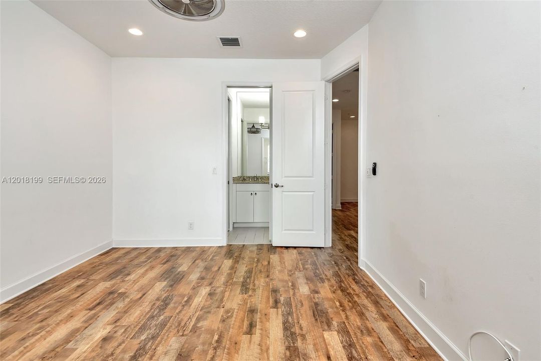 For Rent: $4,850 (4 beds, 3 baths, 2298 Square Feet)