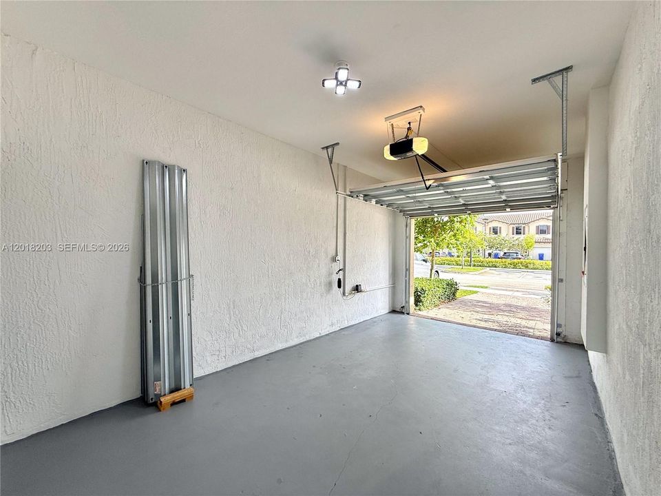 На продажу: $469,000 (3 спален, 2 ванн, 1462 Квадратных фут)
