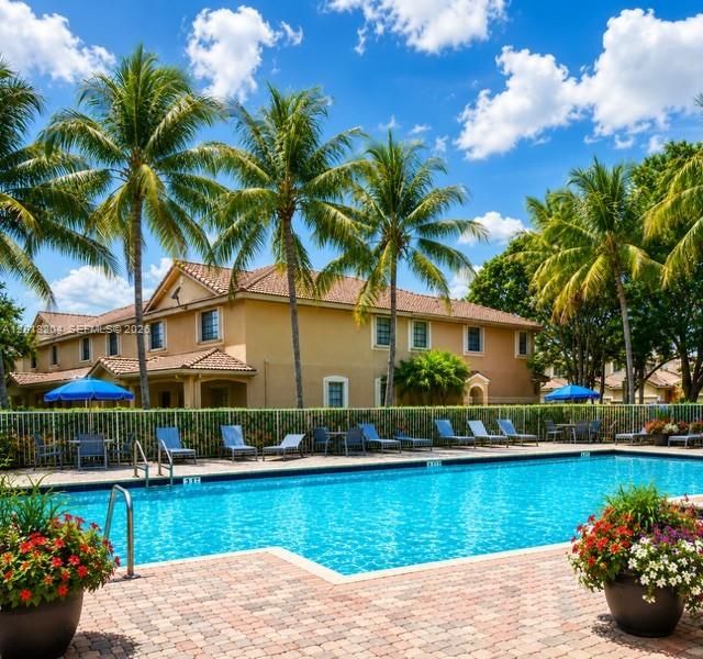 For Rent: $3,400 (3 beds, 2 baths, 1605 Square Feet)