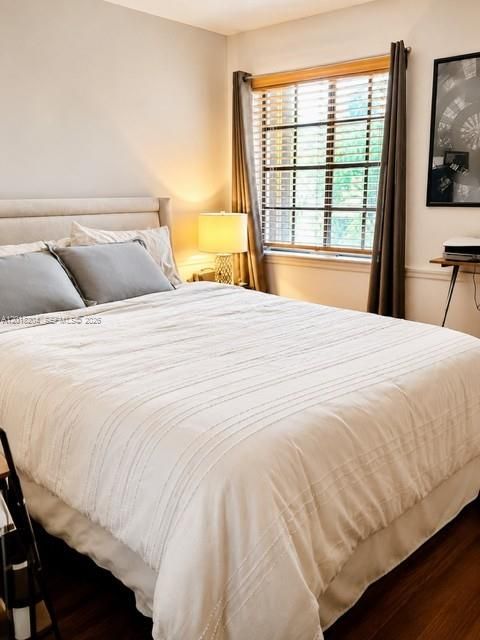 For Rent: $3,400 (3 beds, 2 baths, 1605 Square Feet)