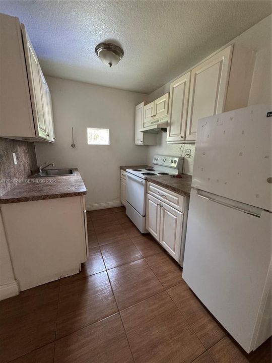 В аренду: $1,450 (1 спален, 1 ванн, 1705 Квадратных фут)