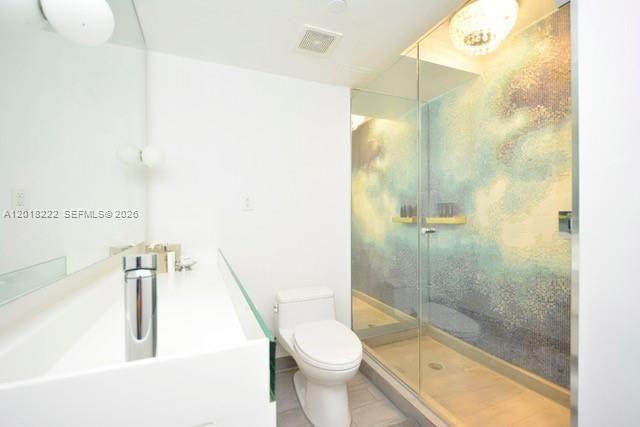 For Sale: $330,000 (1 beds, 1 baths, 485 Square Feet)