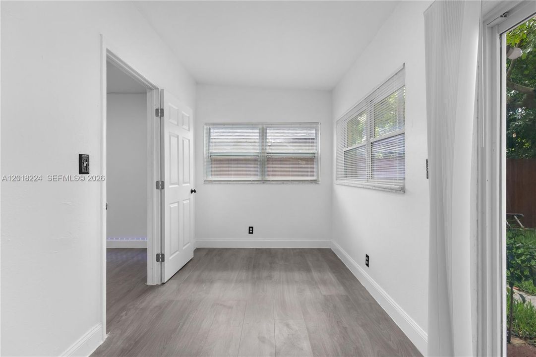 En Venta: $381,000 (3 camas, 2 baños, 1598 Pies cuadrados)