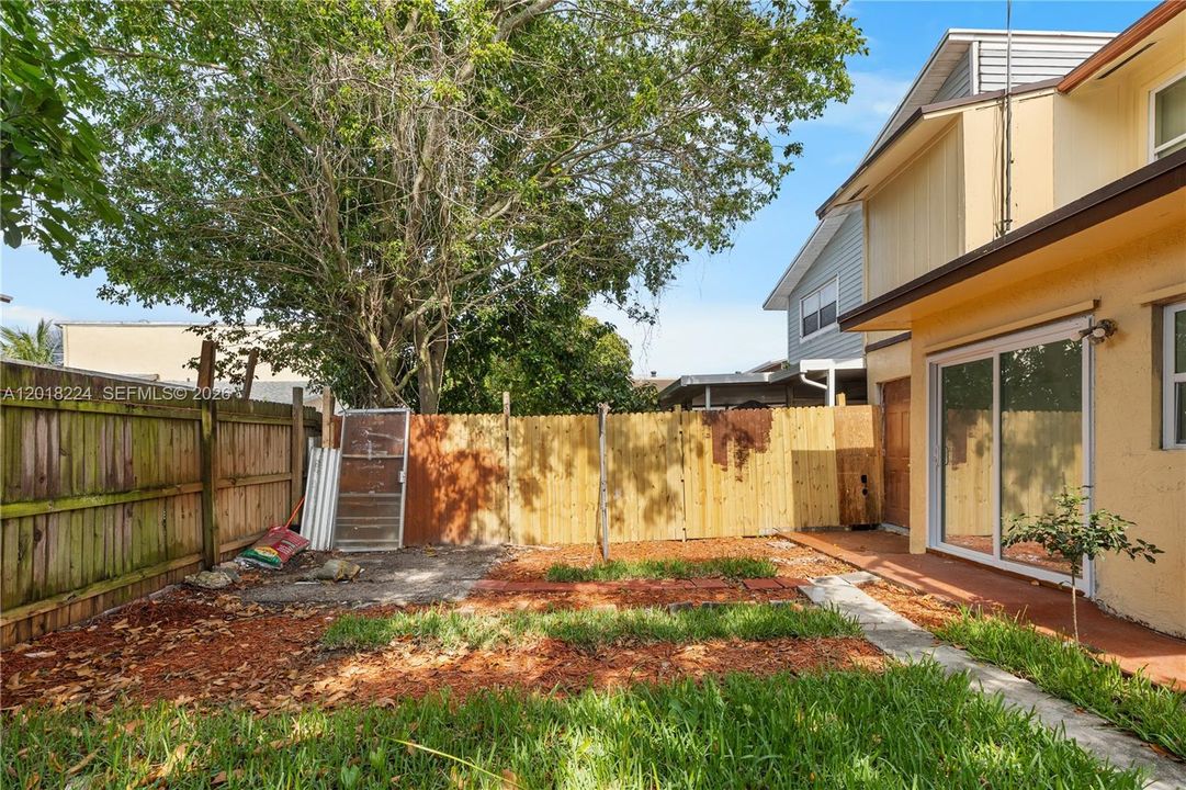 En Venta: $381,000 (3 camas, 2 baños, 1598 Pies cuadrados)