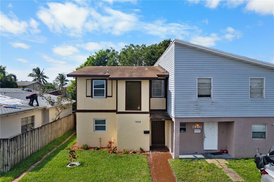 En Venta: $381,000 (3 camas, 2 baños, 1598 Pies cuadrados)