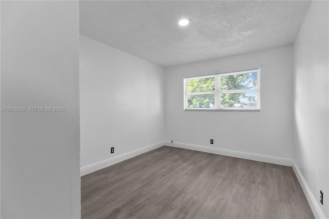 En Venta: $381,000 (3 camas, 2 baños, 1598 Pies cuadrados)