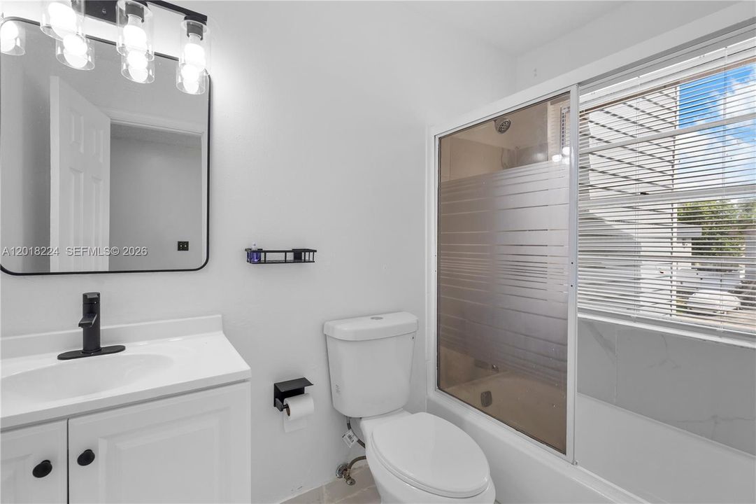 En Venta: $381,000 (3 camas, 2 baños, 1598 Pies cuadrados)
