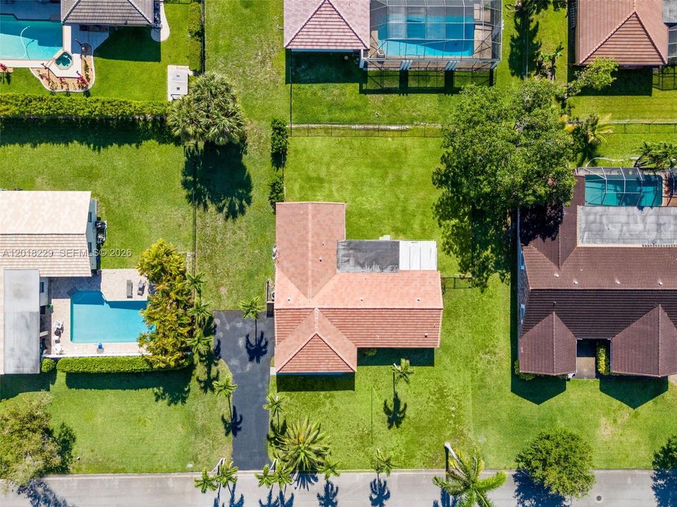 Под контрактом: $3,500 (3 спален, 2 ванн, 1696 Квадратных фут)